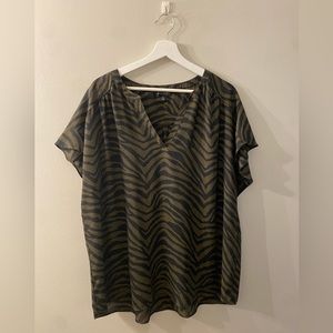 Banana Republic Factory Short Sleeve Blouse